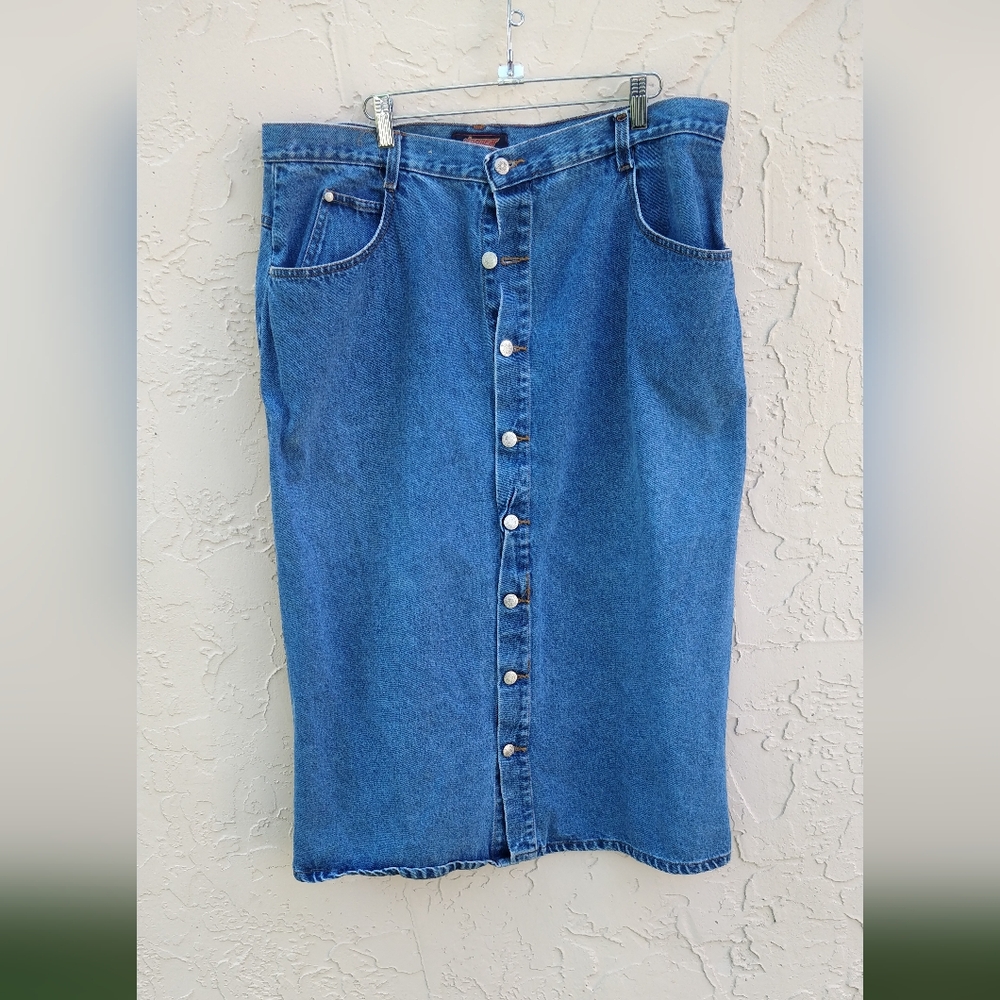COPY - Vintage Plus Size Blue Denim Button-Front Skirt
